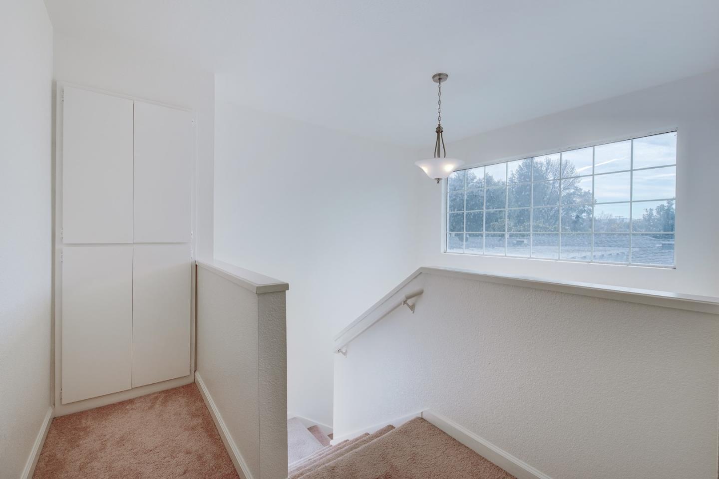 Detail Gallery Image 11 of 19 For 1013 Woodside Rd, Redwood City,  CA 94061 - 3 Beds | 2/1 Baths