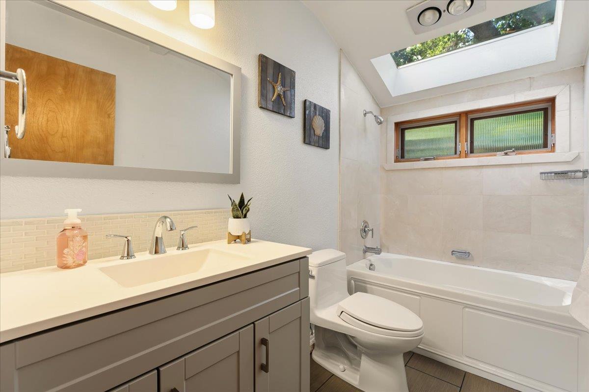 Detail Gallery Image 18 of 31 For 22213 Quinterno Ct, Cupertino,  CA 95014 - 4 Beds | 3 Baths