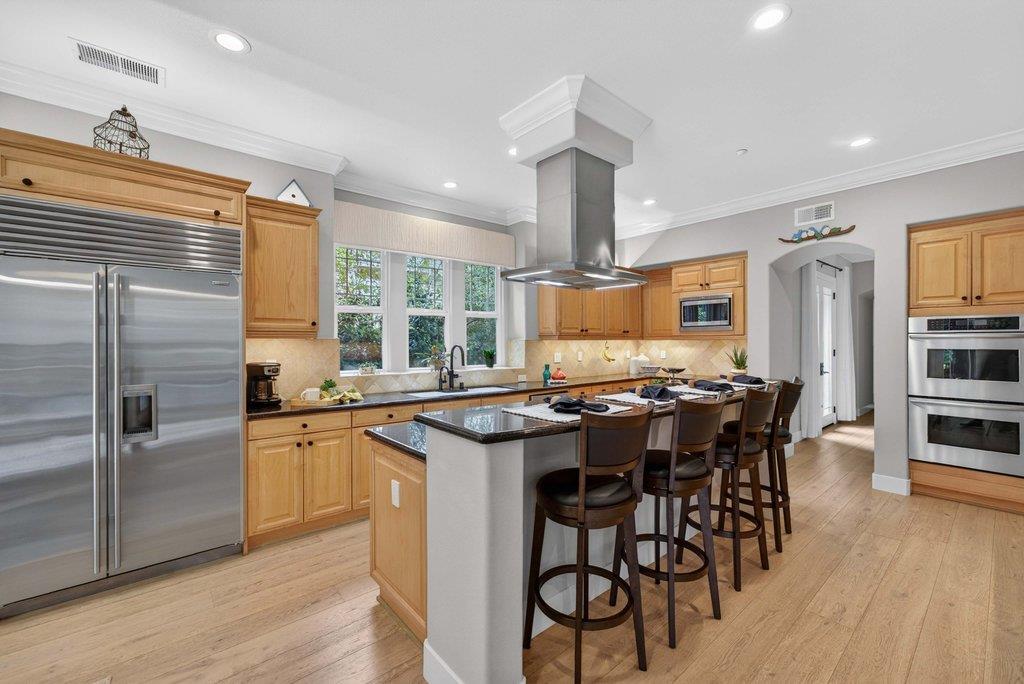 Detail Gallery Image 17 of 69 For 121 Palomino Way, Santa Cruz,  CA 95060 - 4 Beds | 4/1 Baths