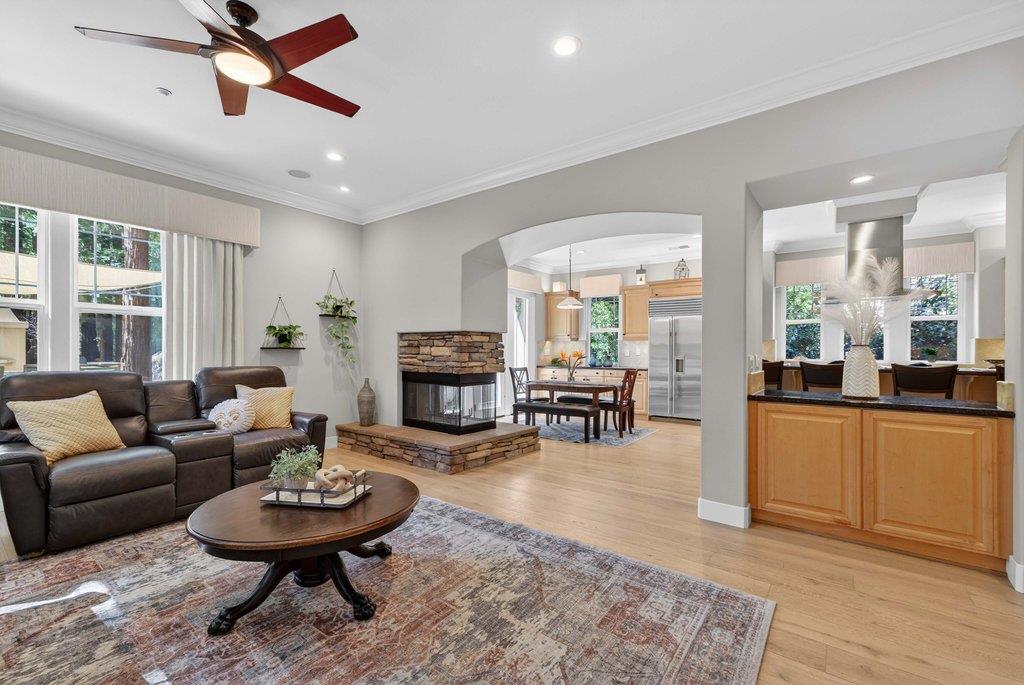 Detail Gallery Image 23 of 69 For 121 Palomino Way, Santa Cruz,  CA 95060 - 4 Beds | 4/1 Baths