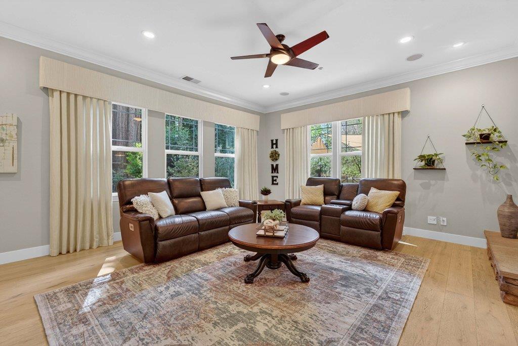 Detail Gallery Image 25 of 69 For 121 Palomino Way, Santa Cruz,  CA 95060 - 4 Beds | 4/1 Baths