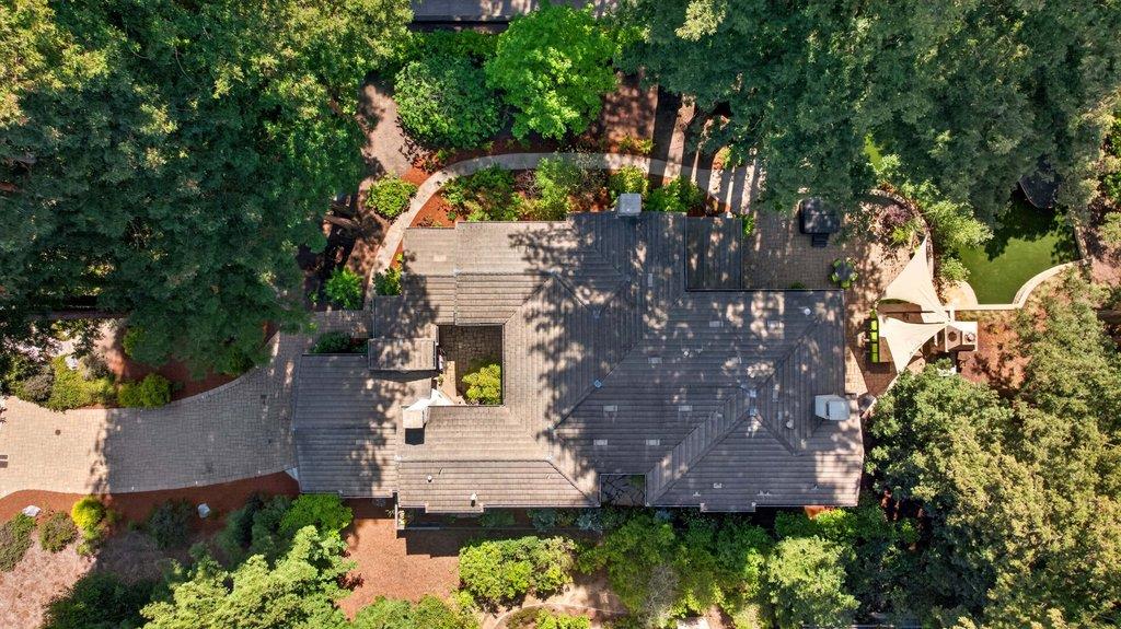 Detail Gallery Image 7 of 69 For 121 Palomino Way, Santa Cruz,  CA 95060 - 4 Beds | 4/1 Baths