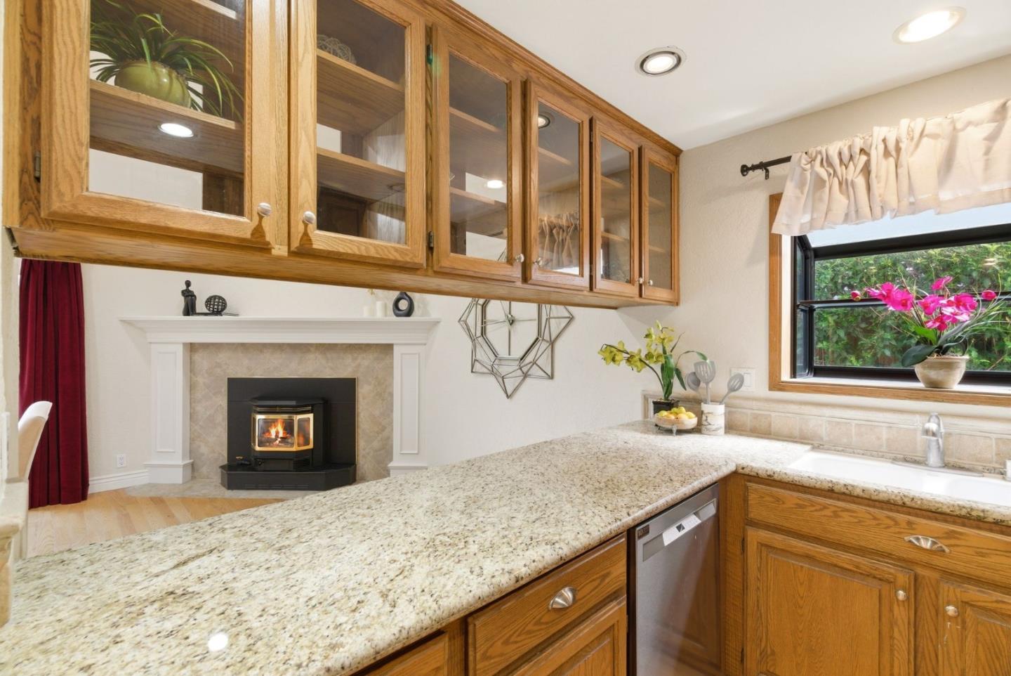 Detail Gallery Image 13 of 54 For 1007 Howard Ave, Gilroy,  CA 95020 - 3 Beds | 2 Baths