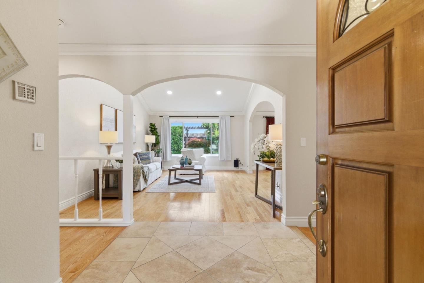 Detail Gallery Image 3 of 54 For 1007 Howard Ave, Gilroy,  CA 95020 - 3 Beds | 2 Baths