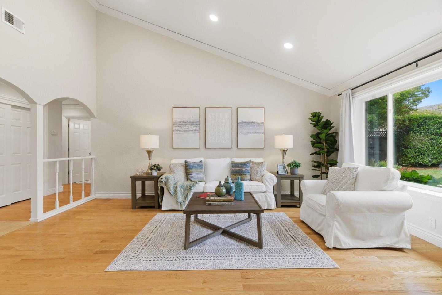 Detail Gallery Image 4 of 54 For 1007 Howard Ave, Gilroy,  CA 95020 - 3 Beds | 2 Baths