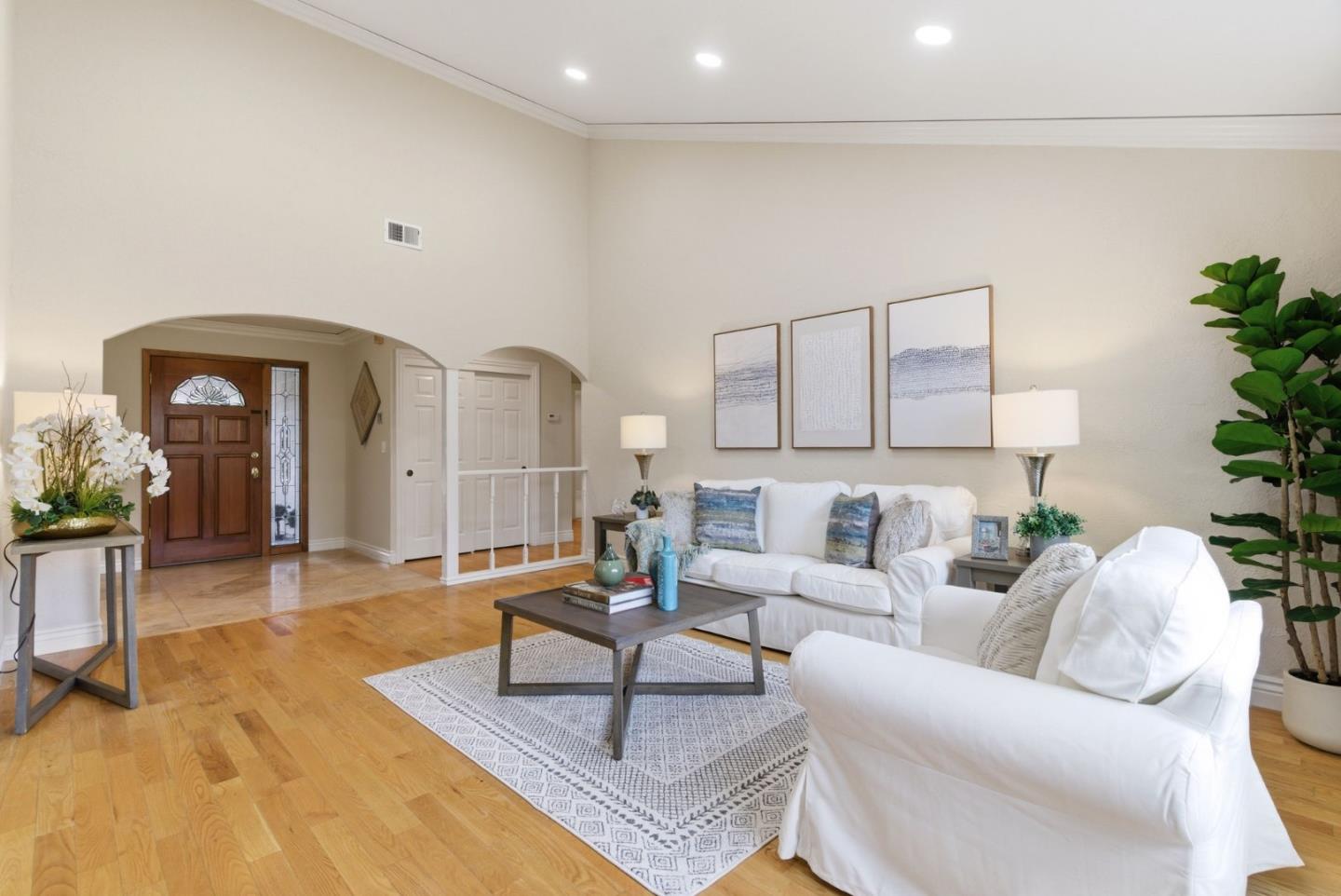 Detail Gallery Image 5 of 54 For 1007 Howard Ave, Gilroy,  CA 95020 - 3 Beds | 2 Baths