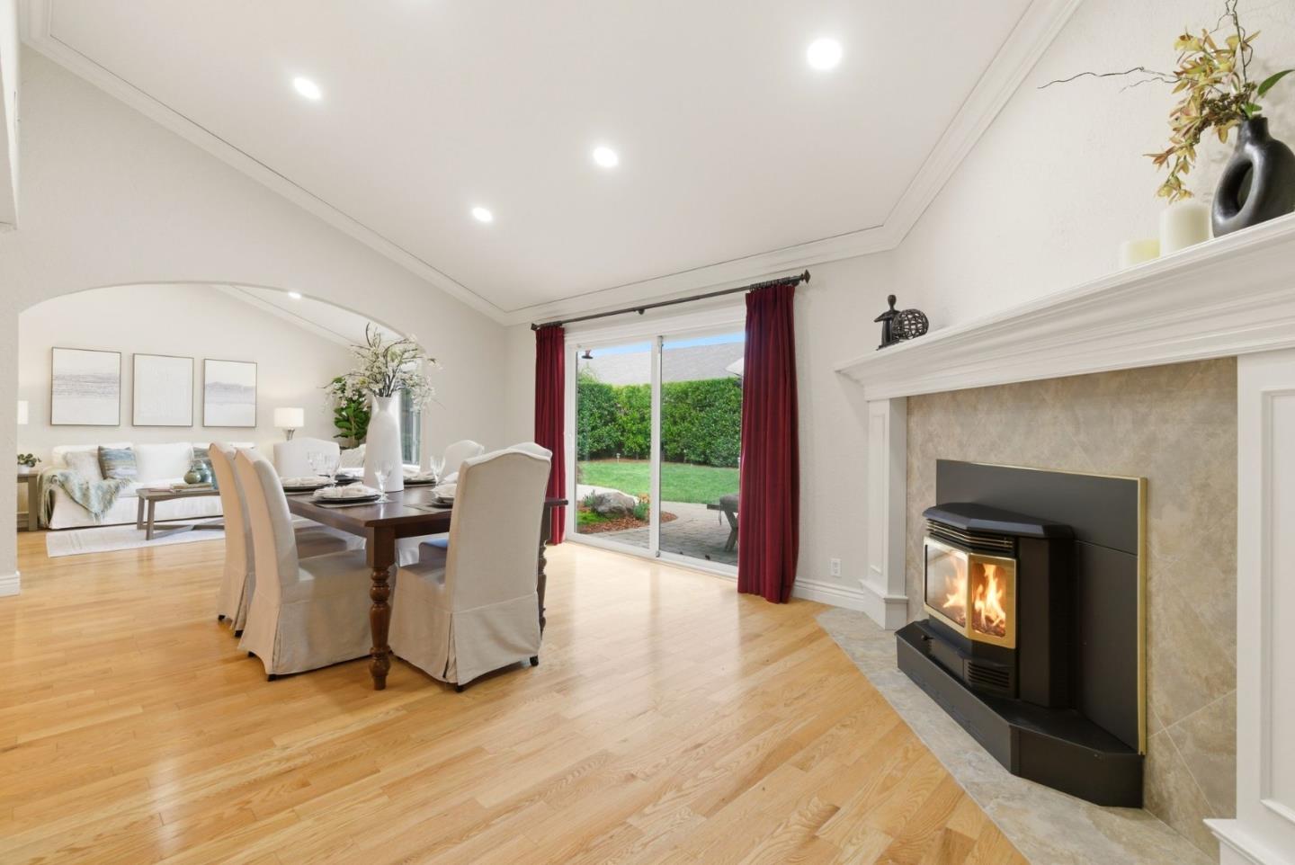 Detail Gallery Image 7 of 54 For 1007 Howard Ave, Gilroy,  CA 95020 - 3 Beds | 2 Baths