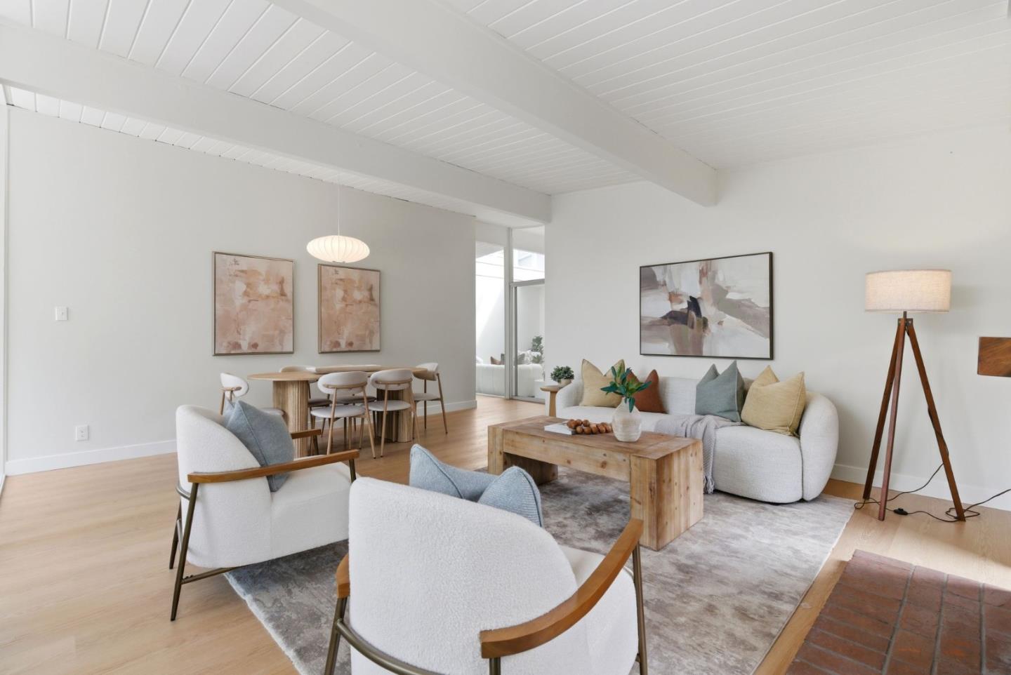 Detail Gallery Image 10 of 44 For 1157 Regia Ct, Sunnyvale,  CA 94087 - 4 Beds | 3 Baths