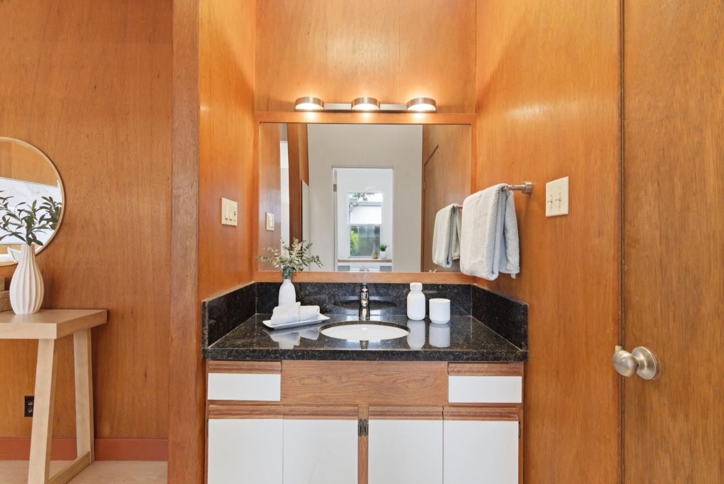 Detail Gallery Image 26 of 44 For 1157 Regia Ct, Sunnyvale,  CA 94087 - 4 Beds | 3 Baths