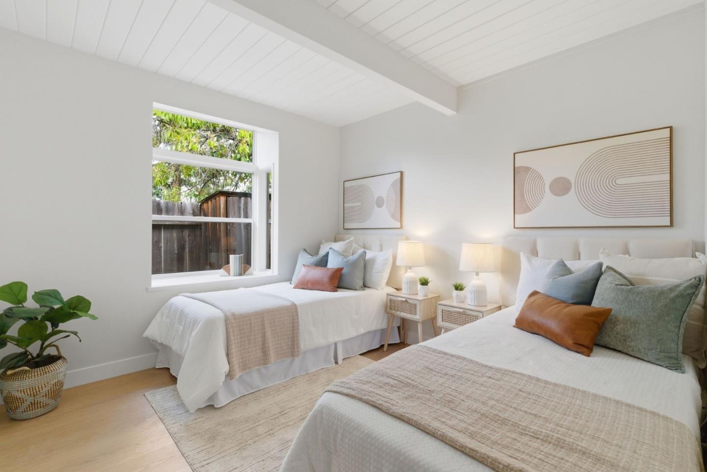 Detail Gallery Image 34 of 44 For 1157 Regia Ct, Sunnyvale,  CA 94087 - 4 Beds | 3 Baths