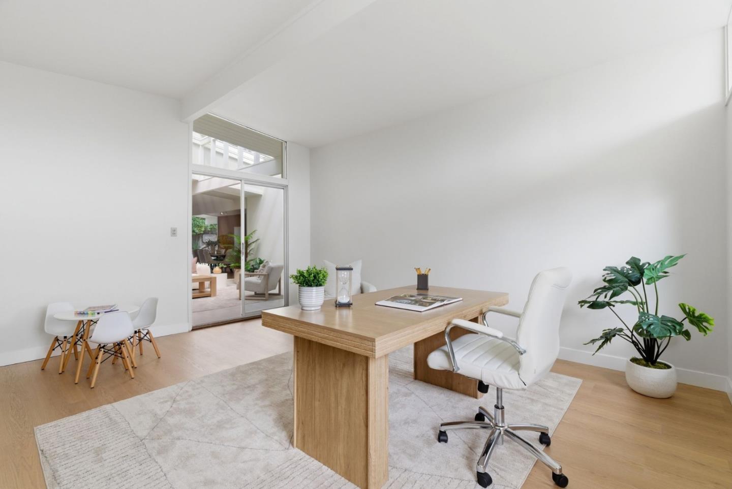 Detail Gallery Image 36 of 44 For 1157 Regia Ct, Sunnyvale,  CA 94087 - 4 Beds | 3 Baths