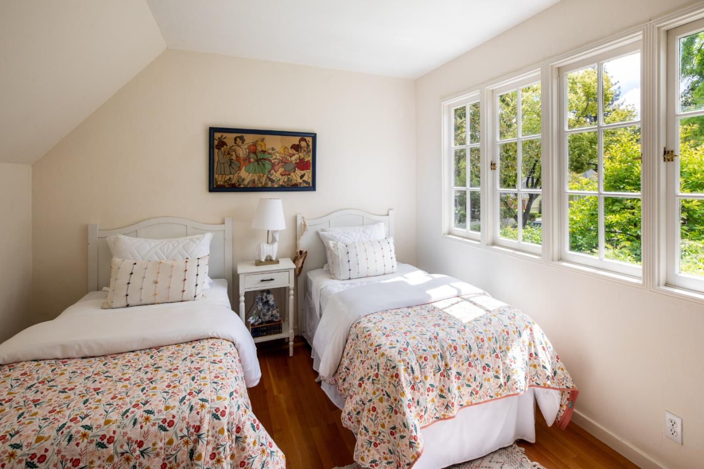 Detail Gallery Image 29 of 52 For 1880 Fulton St, Palo Alto,  CA 94303 - 4 Beds | 3 Baths