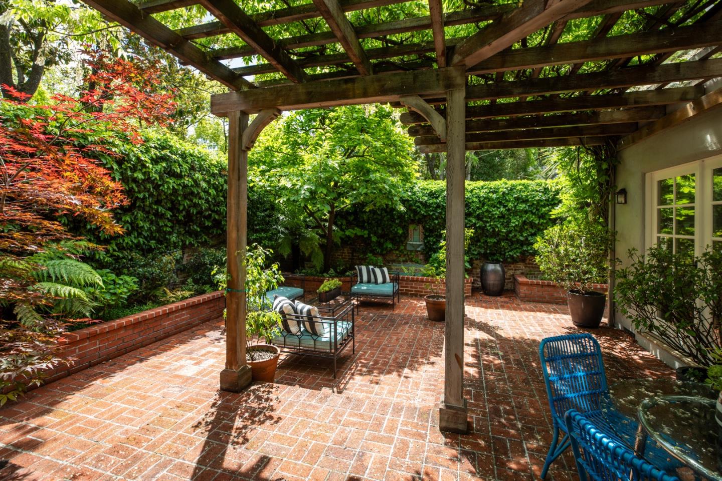 Detail Gallery Image 35 of 52 For 1880 Fulton St, Palo Alto,  CA 94303 - 4 Beds | 3 Baths