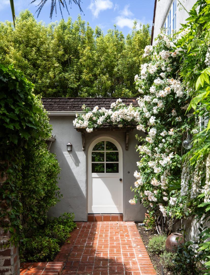 Detail Gallery Image 42 of 52 For 1880 Fulton St, Palo Alto,  CA 94303 - 4 Beds | 3 Baths