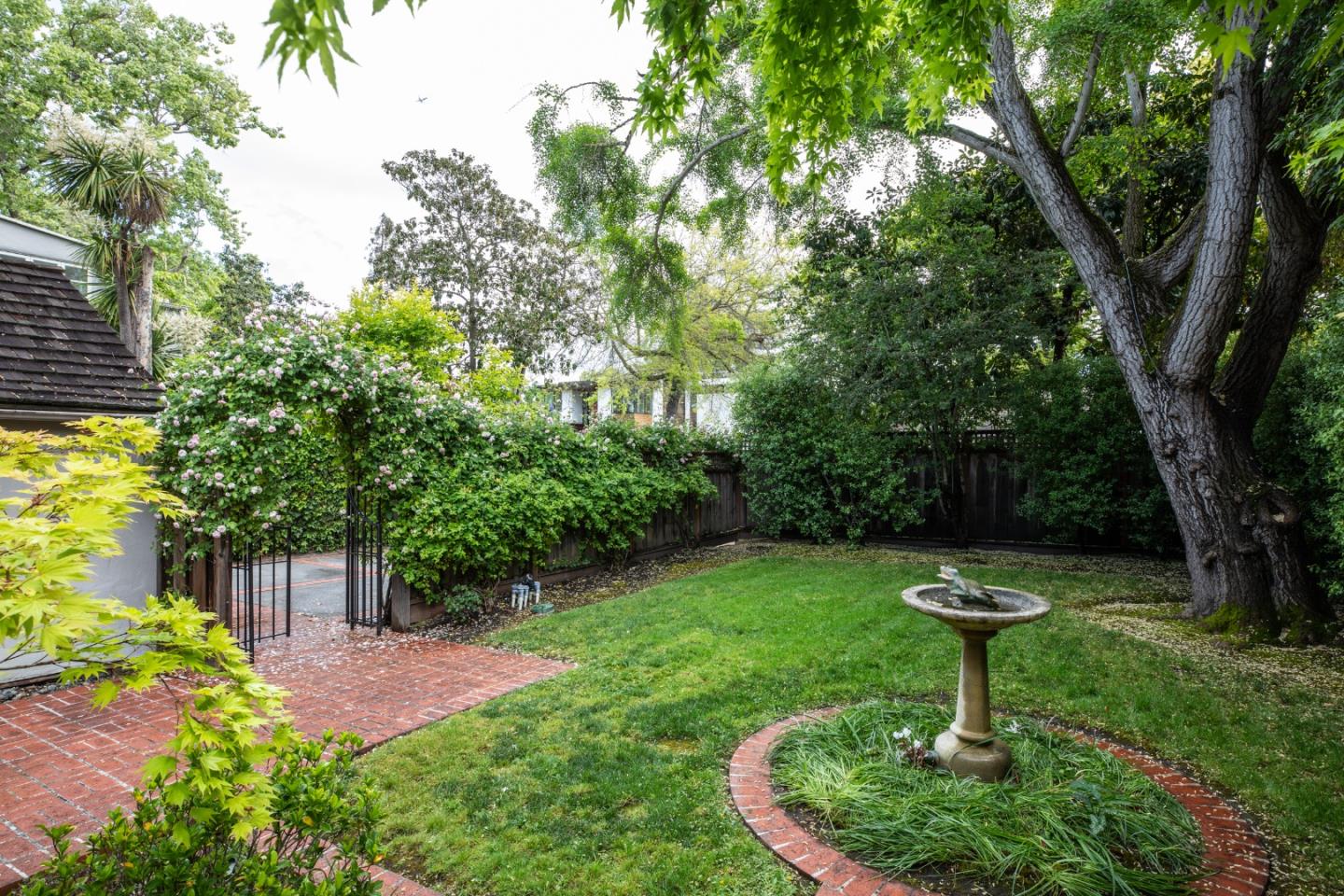 Detail Gallery Image 49 of 52 For 1880 Fulton St, Palo Alto,  CA 94303 - 4 Beds | 3 Baths