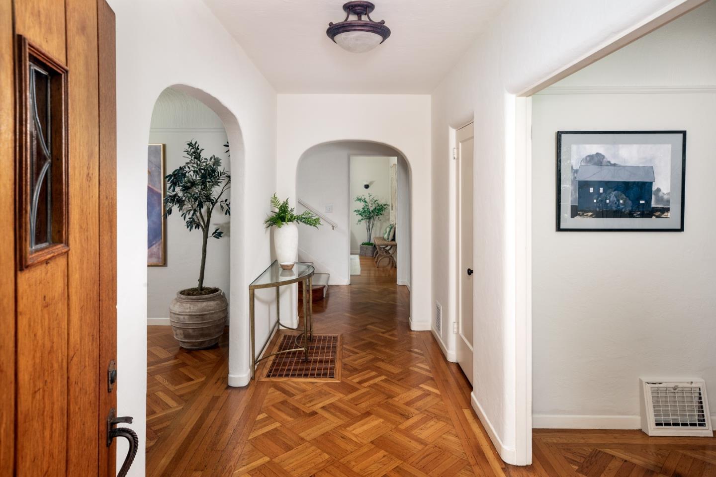 Detail Gallery Image 5 of 52 For 1880 Fulton St, Palo Alto,  CA 94303 - 4 Beds | 3 Baths