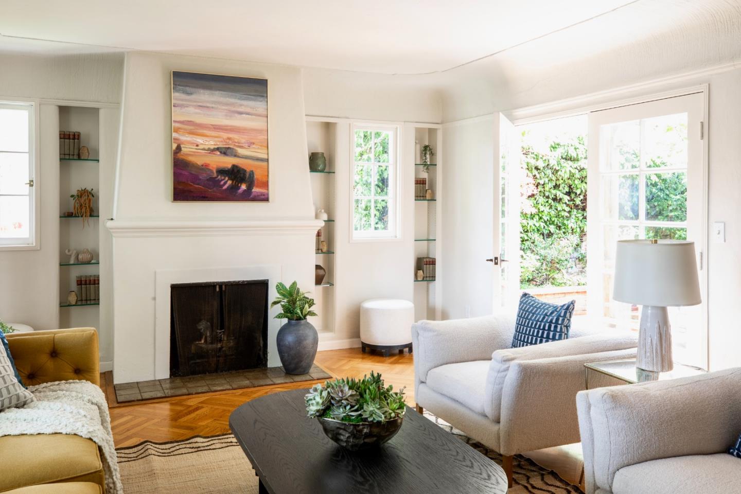 Detail Gallery Image 7 of 52 For 1880 Fulton St, Palo Alto,  CA 94303 - 4 Beds | 3 Baths