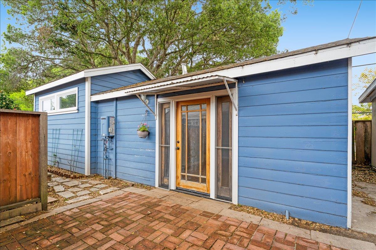 Detail Gallery Image 20 of 36 For 735 Eaton St, Santa Cruz,  CA 95062 - 2 Beds | 1/1 Baths