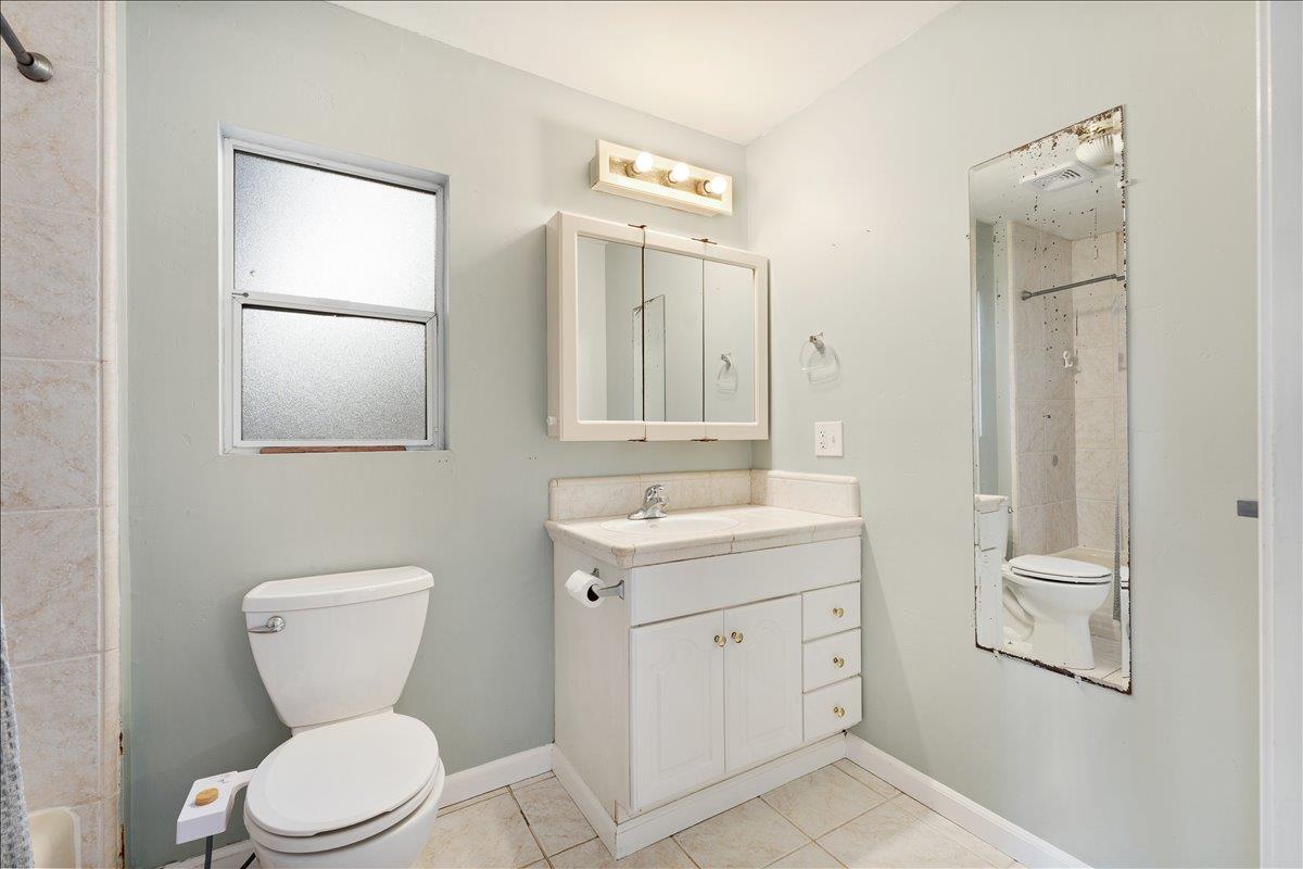 Detail Gallery Image 24 of 36 For 735 Eaton St, Santa Cruz,  CA 95062 - 2 Beds | 1/1 Baths