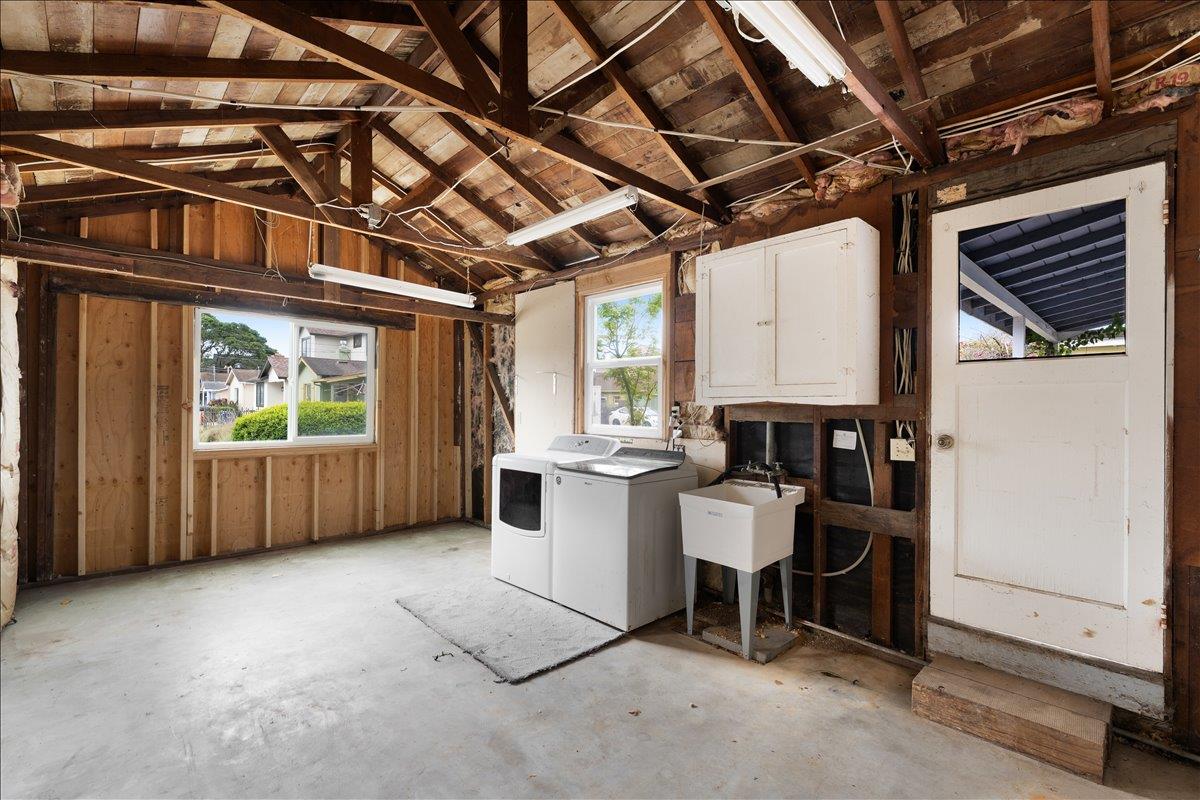 Detail Gallery Image 27 of 36 For 735 Eaton St, Santa Cruz,  CA 95062 - 2 Beds | 1/1 Baths