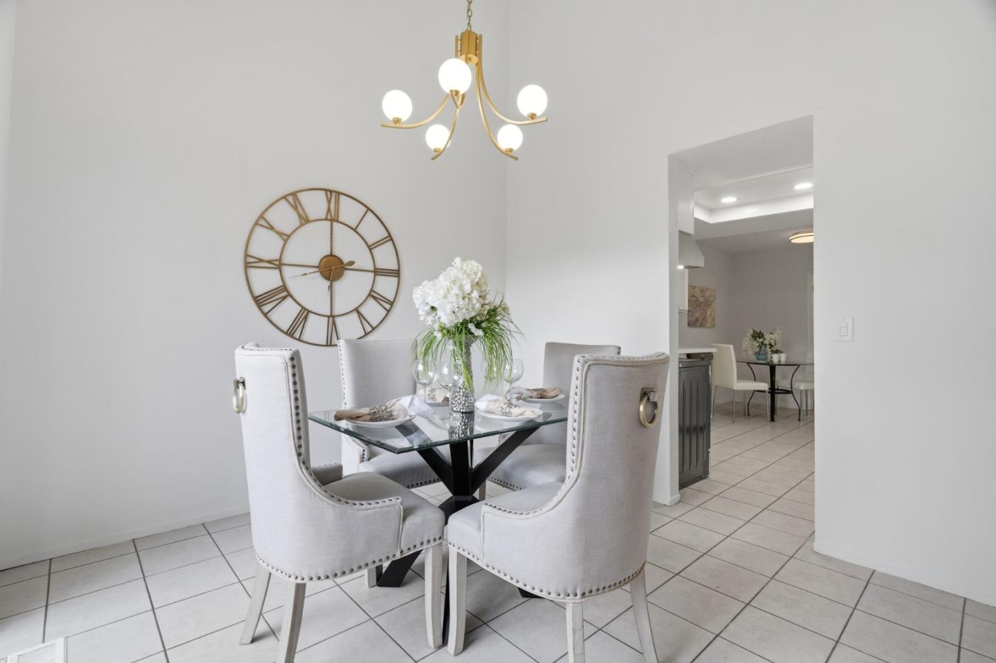 Detail Gallery Image 11 of 43 For 3133 Acorn Ct, San Jose,  CA 95117 - 3 Beds | 2/1 Baths