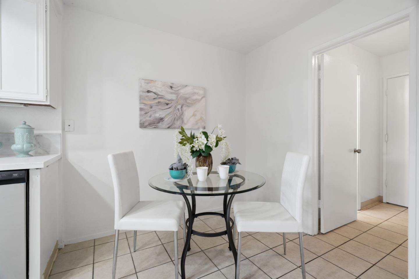 Detail Gallery Image 16 of 43 For 3133 Acorn Ct, San Jose,  CA 95117 - 3 Beds | 2/1 Baths