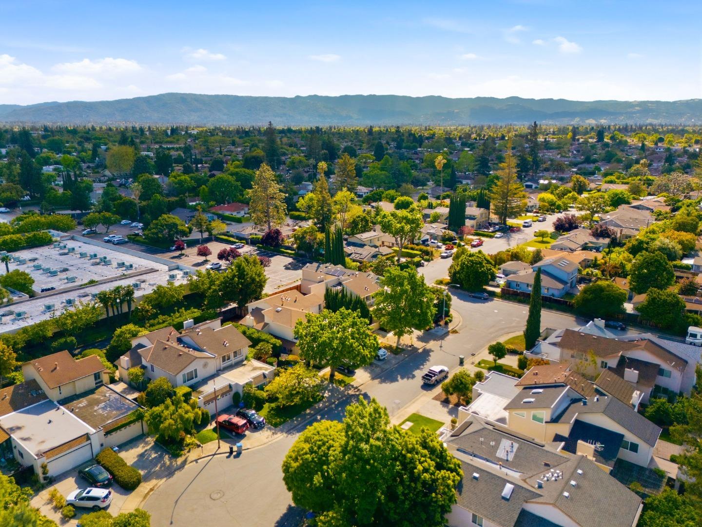 Detail Gallery Image 37 of 43 For 3133 Acorn Ct, San Jose,  CA 95117 - 3 Beds | 2/1 Baths