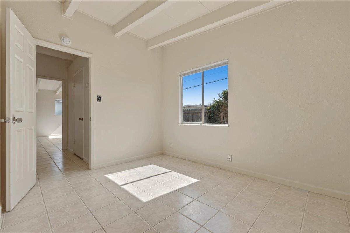 Detail Gallery Image 13 of 25 For 1448 Modoc Ave, Salinas,  CA 93906 - 3 Beds | 1/1 Baths