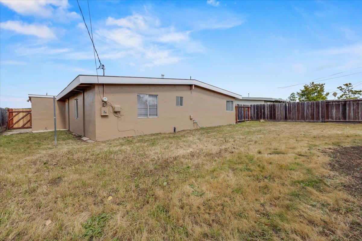 Detail Gallery Image 19 of 25 For 1448 Modoc Ave, Salinas,  CA 93906 - 3 Beds | 1/1 Baths