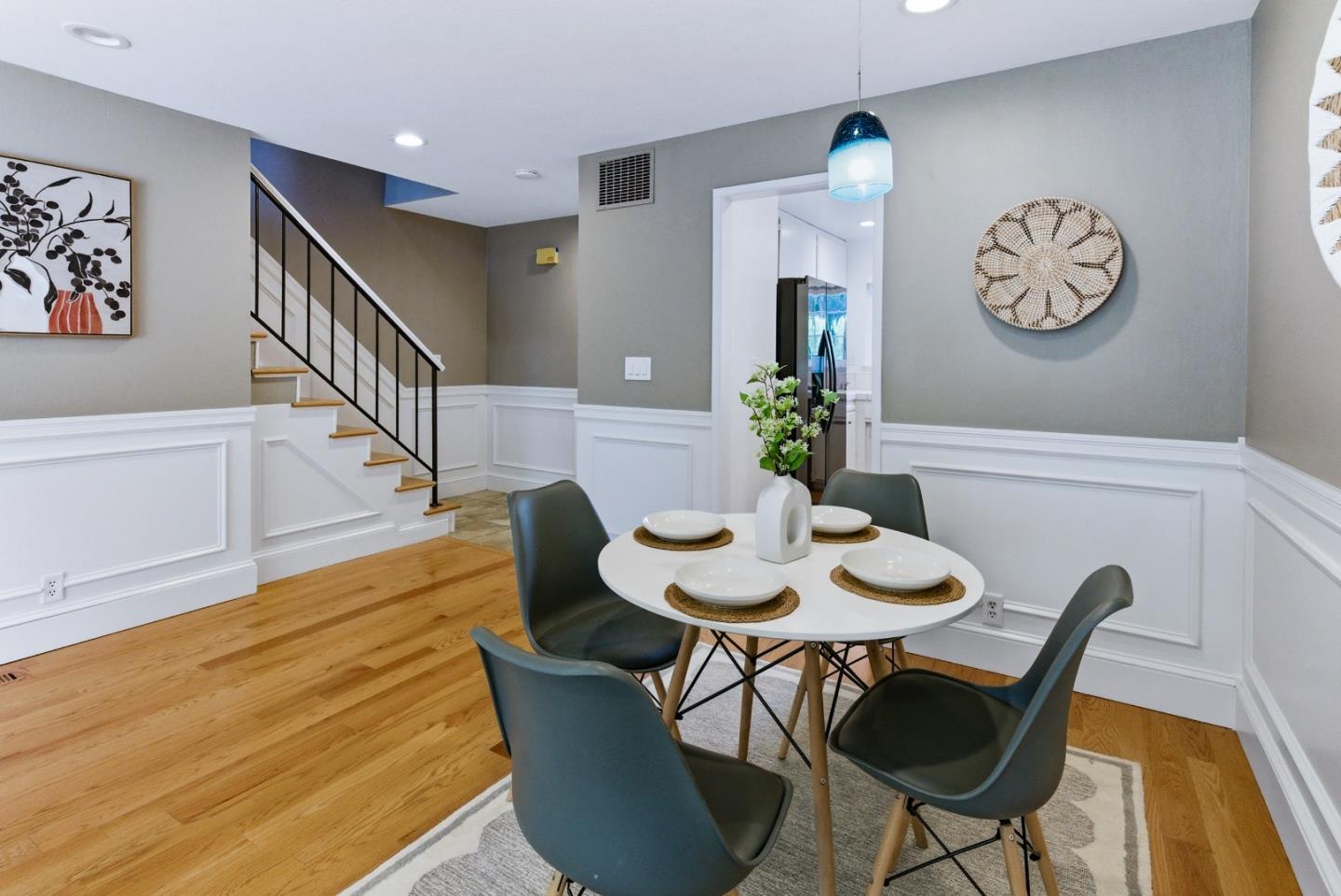 Detail Gallery Image 11 of 39 For 331 Walnut Ave, Santa Cruz,  CA 95060 - 2 Beds | 1/1 Baths