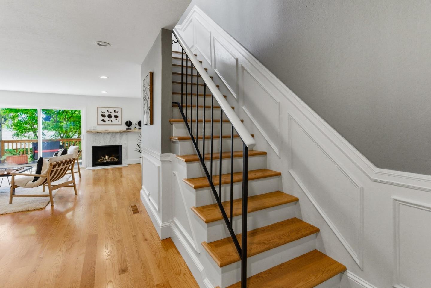 Detail Gallery Image 7 of 39 For 331 Walnut Ave, Santa Cruz,  CA 95060 - 2 Beds | 1/1 Baths