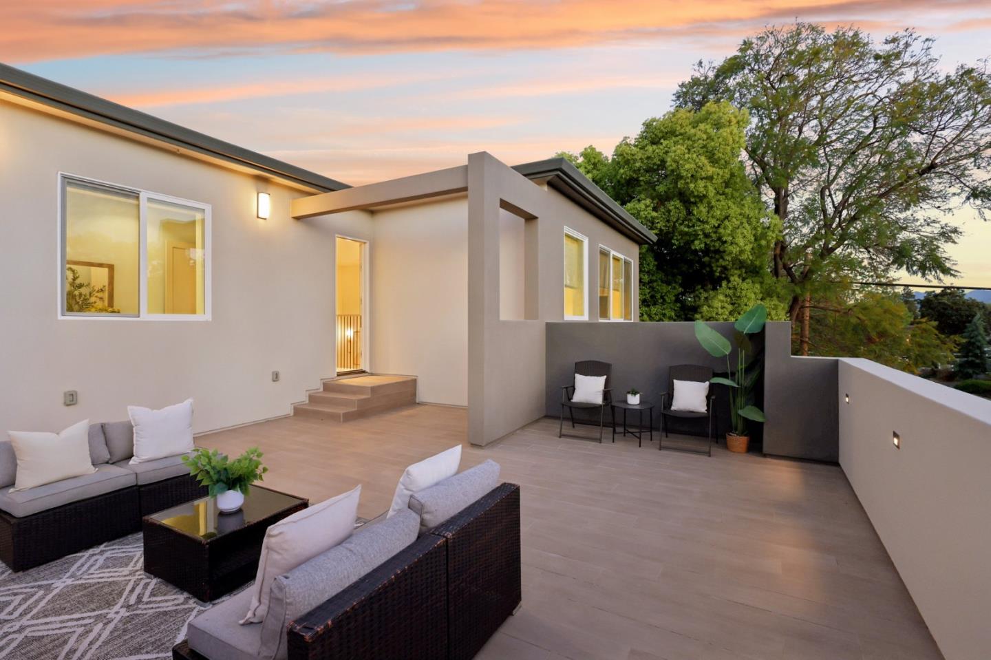 Detail Gallery Image 113 of 119 For 2446 Westgate Ave, San Jose,  CA 95125 - 4 Beds | 3/1 Baths