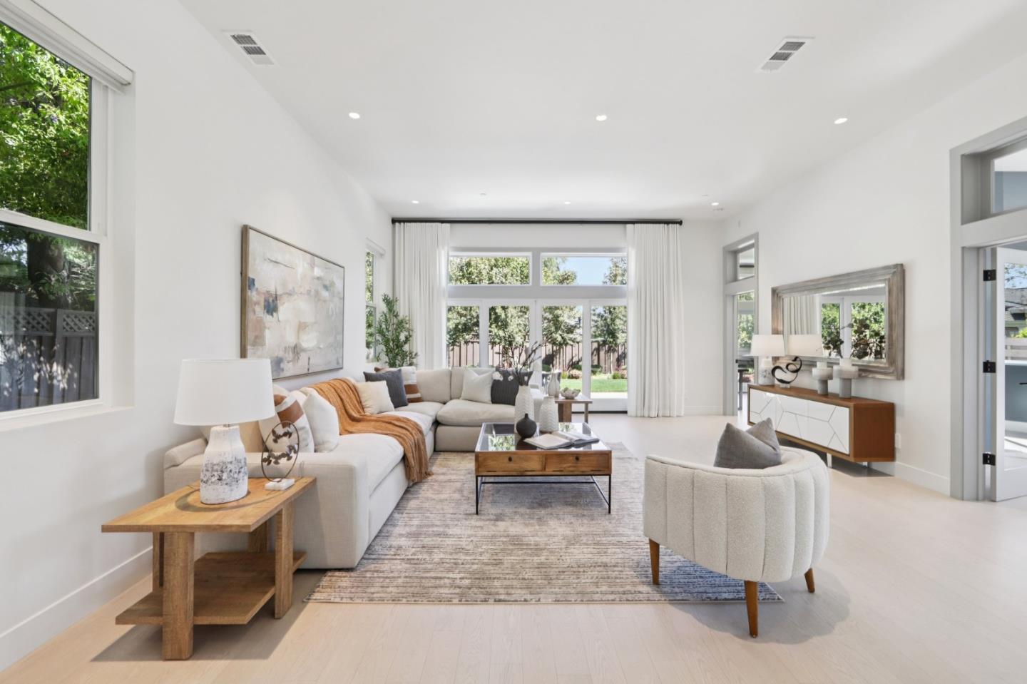 Detail Gallery Image 6 of 119 For 2446 Westgate Ave, San Jose,  CA 95125 - 4 Beds | 3/1 Baths