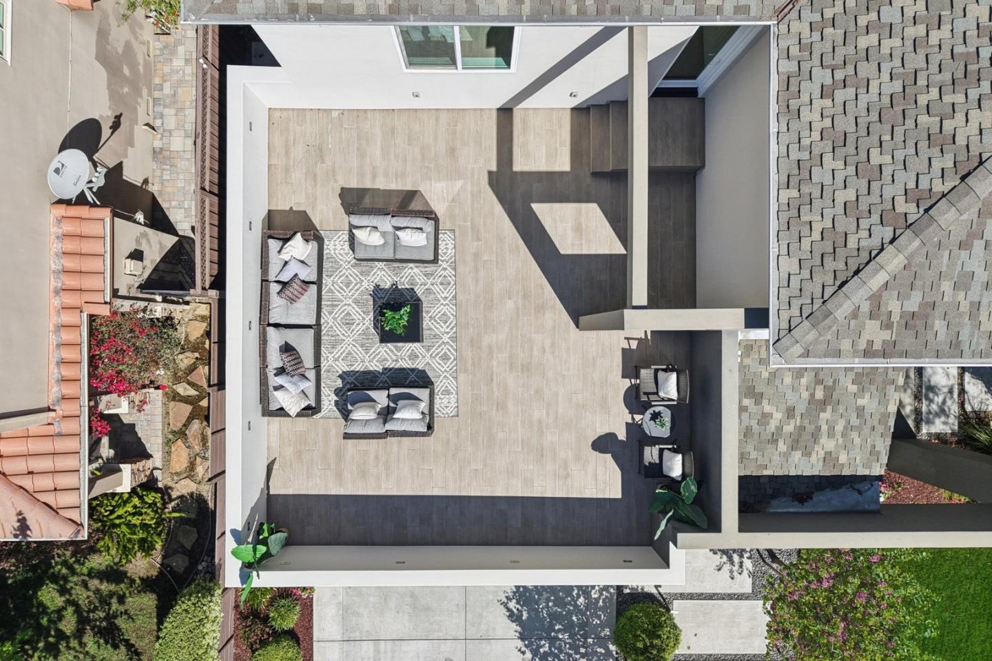 Detail Gallery Image 91 of 119 For 2446 Westgate Ave, San Jose,  CA 95125 - 4 Beds | 3/1 Baths