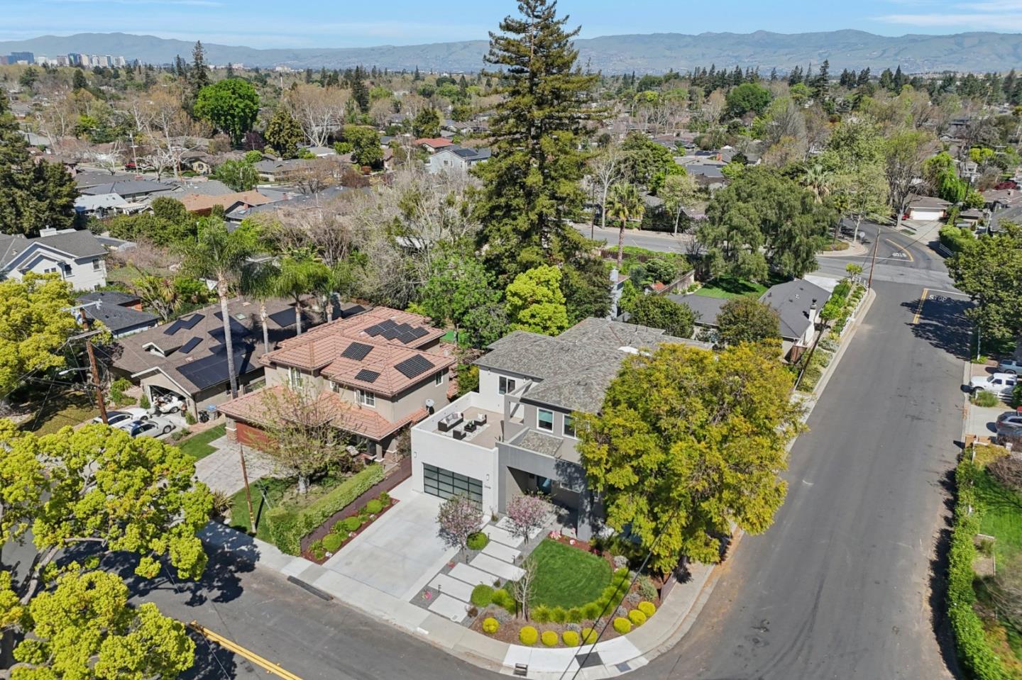 Detail Gallery Image 94 of 119 For 2446 Westgate Ave, San Jose,  CA 95125 - 4 Beds | 3/1 Baths