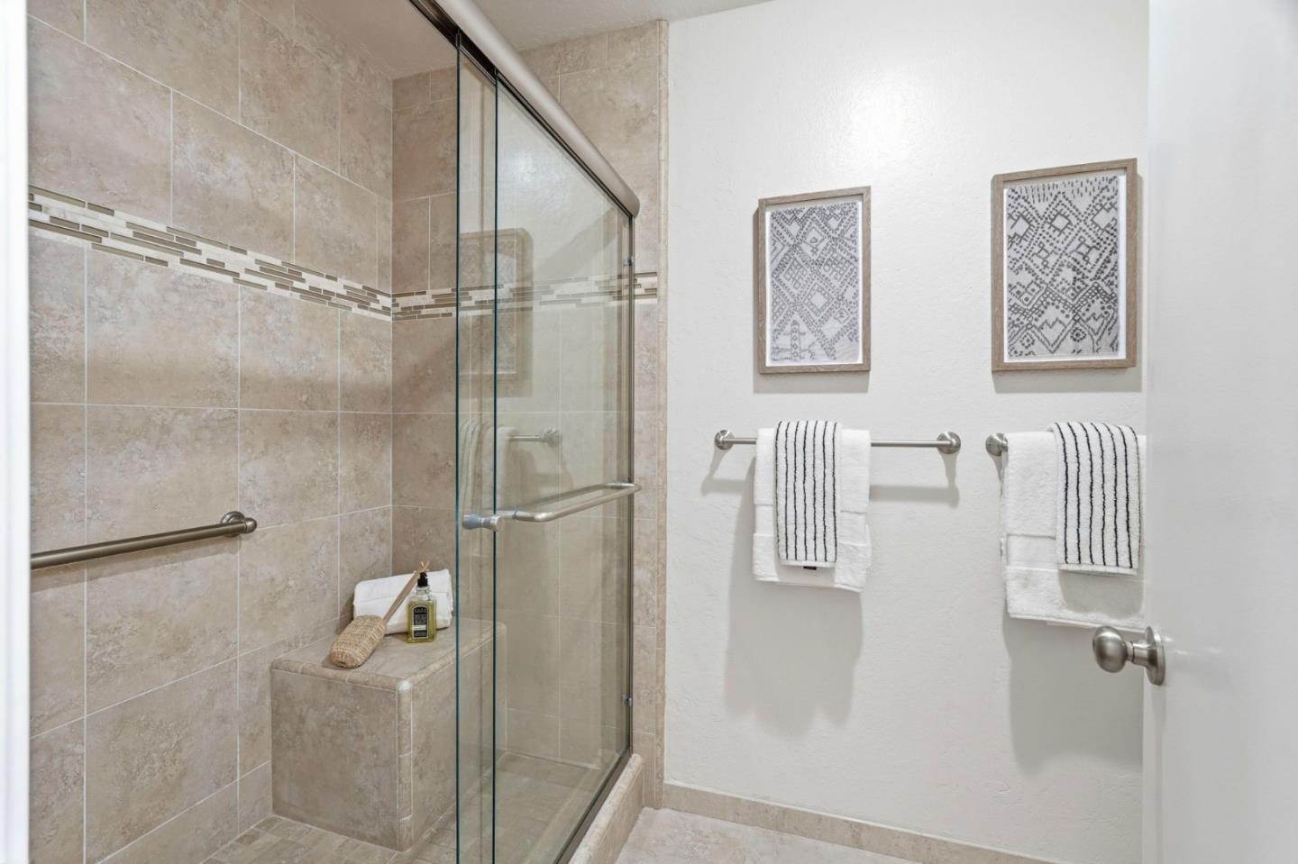 Photo #16: ML82043054 Listing: Photo #16