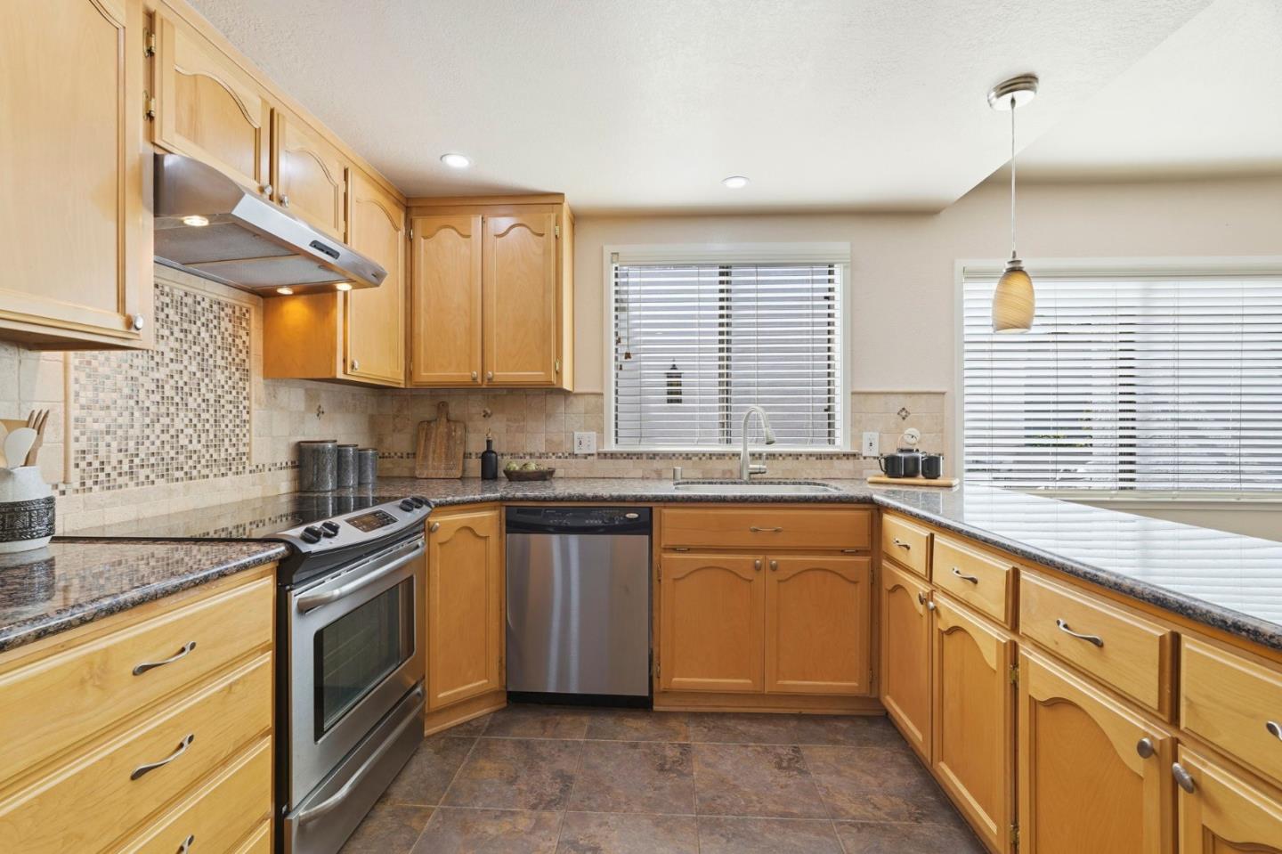 Photo #8: ML82043054 Listing: Photo #8