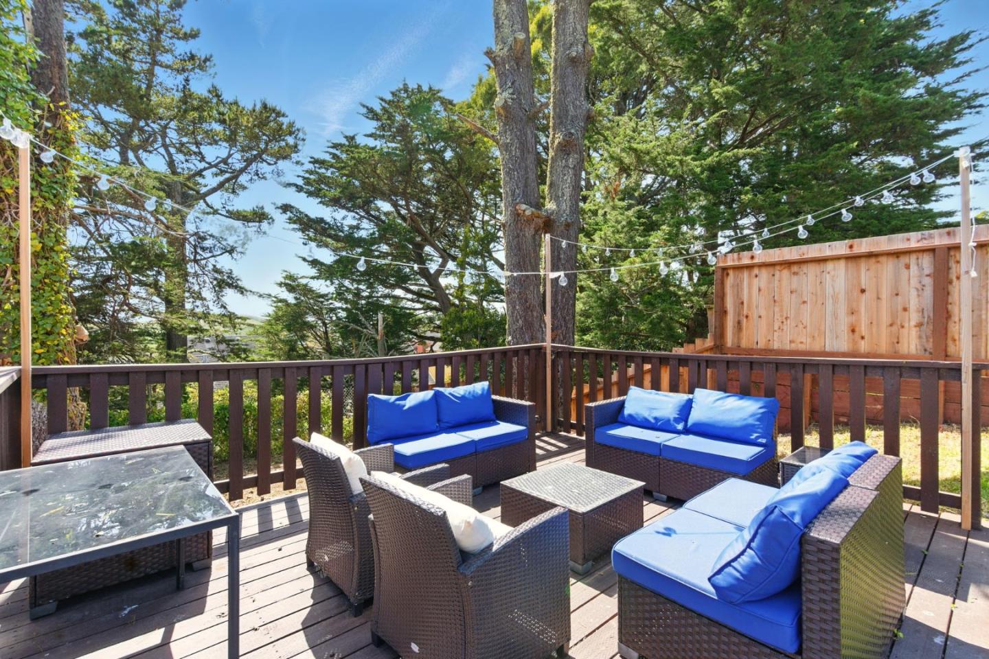 Detail Gallery Image 9 of 25 For 640 Heather Ct, Pacifica,  CA 94044 - 3 Beds | 2 Baths