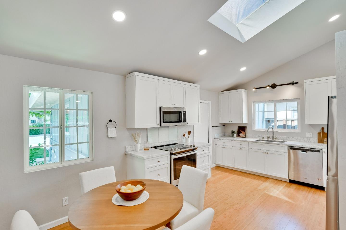 Detail Gallery Image 11 of 36 For 1755 Ravizza Ave, Santa Clara,  CA 95051 - 3 Beds | 2 Baths