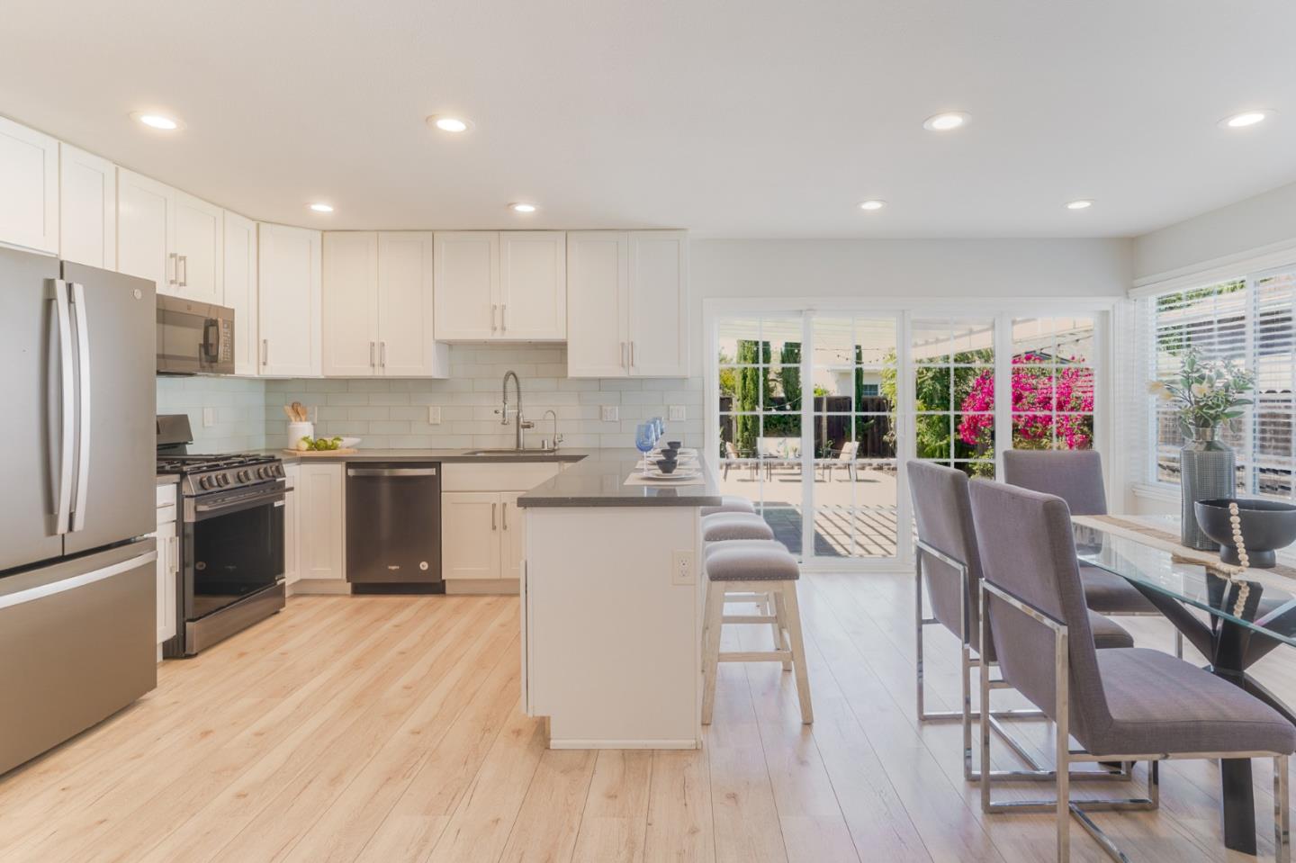 Detail Gallery Image 20 of 56 For 4119 Arpeggio Ave, San Jose,  CA 95136 - 3 Beds | 2 Baths