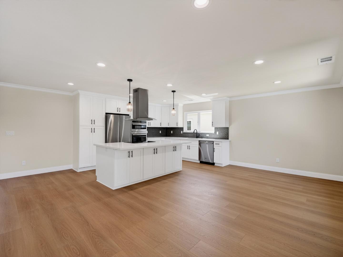 Detail Gallery Image 11 of 37 For 3197 Knights Bridge Rd, San Jose,  CA 95132 - 3 Beds | 2 Baths