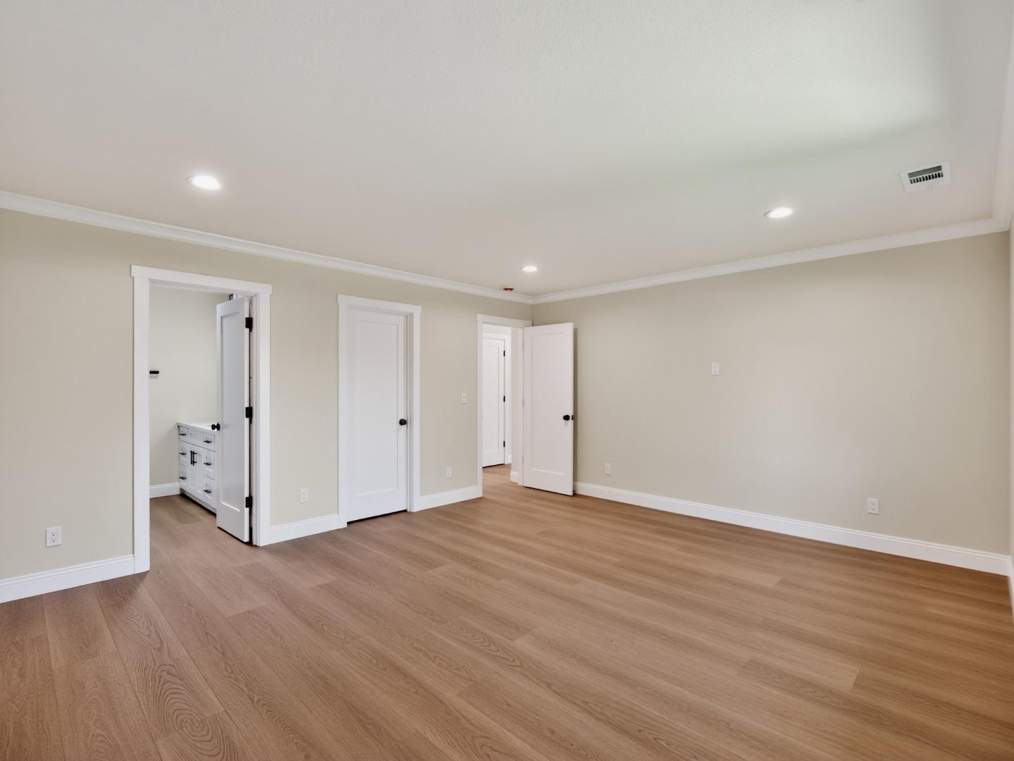 Detail Gallery Image 17 of 37 For 3197 Knights Bridge Rd, San Jose,  CA 95132 - 3 Beds | 2 Baths