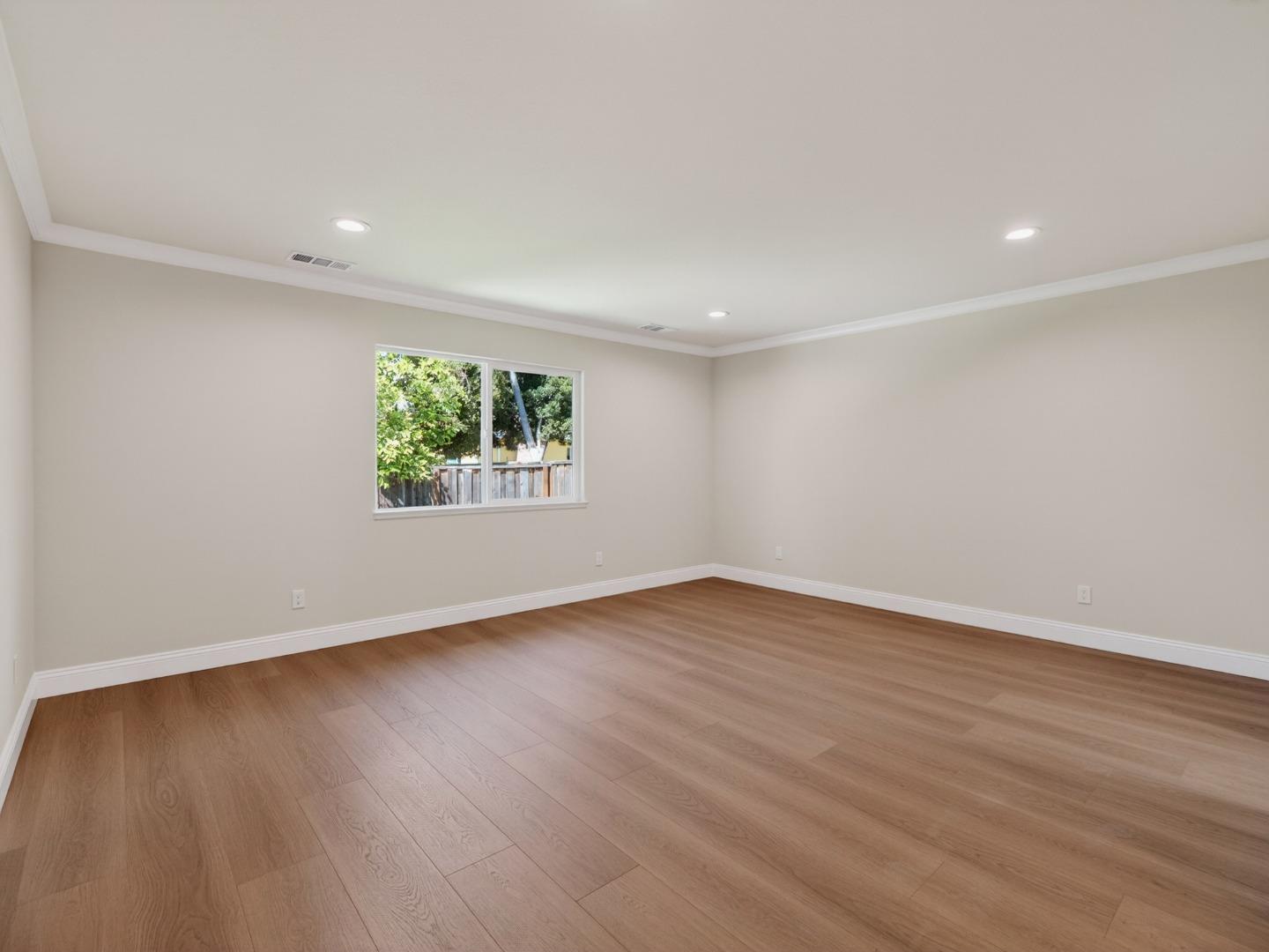 Detail Gallery Image 23 of 37 For 3197 Knights Bridge Rd, San Jose,  CA 95132 - 3 Beds | 2 Baths