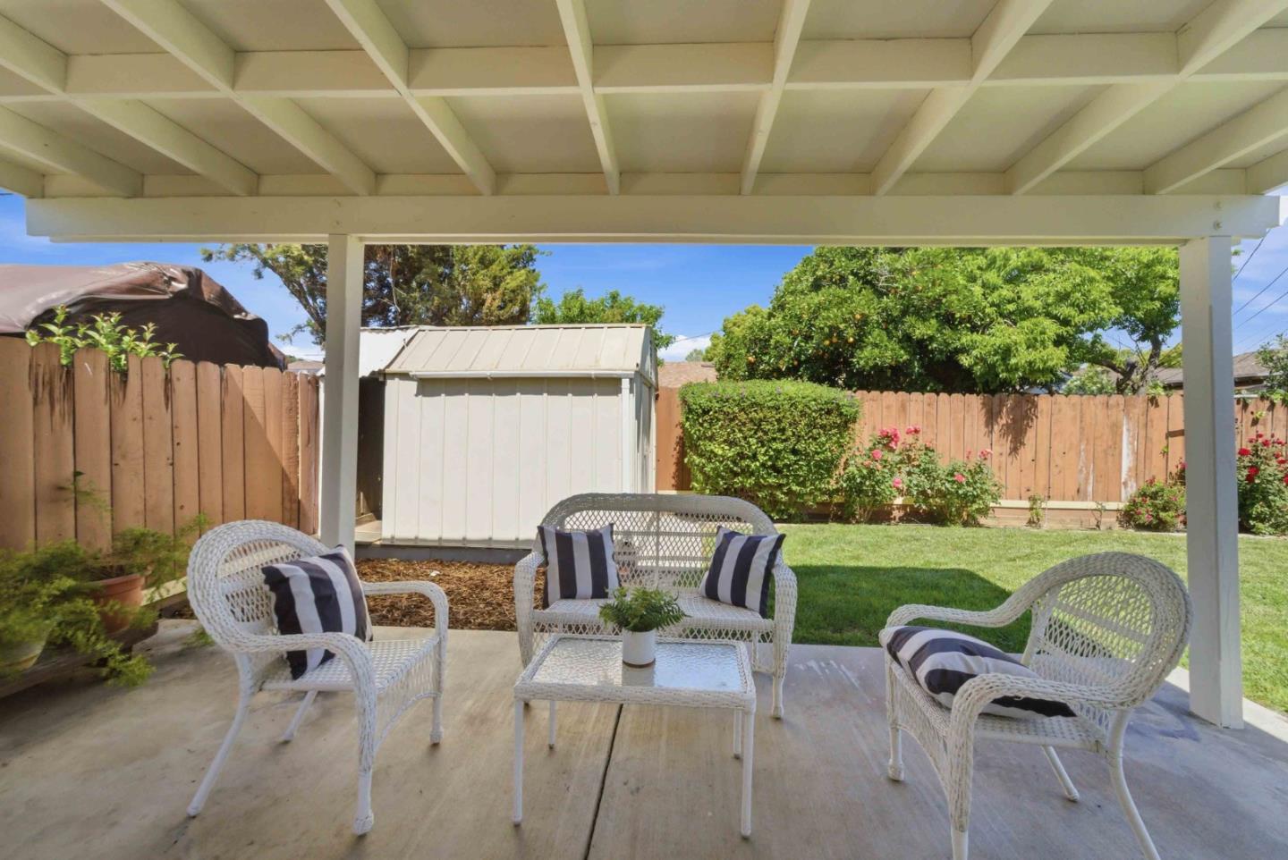 Detail Gallery Image 19 of 24 For 487 Salmon Dr, San Jose,  CA 95111 - 3 Beds | 2 Baths