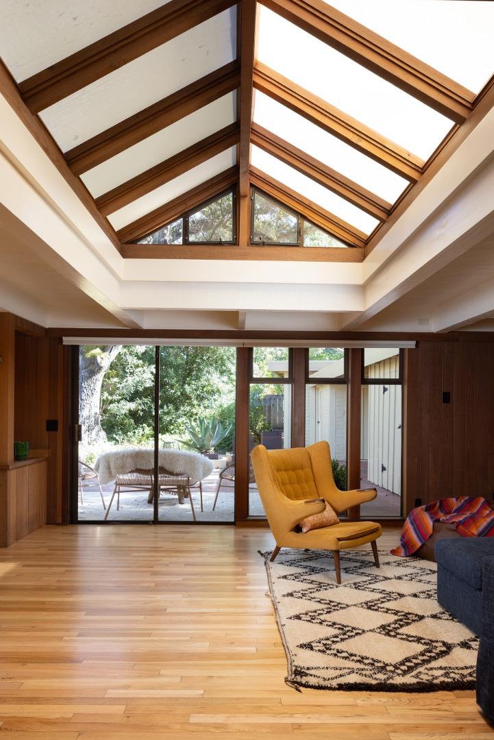 Detail Gallery Image 25 of 38 For 37 E Garzas Rd, Carmel Valley,  CA 93924 - 3 Beds | 3 Baths