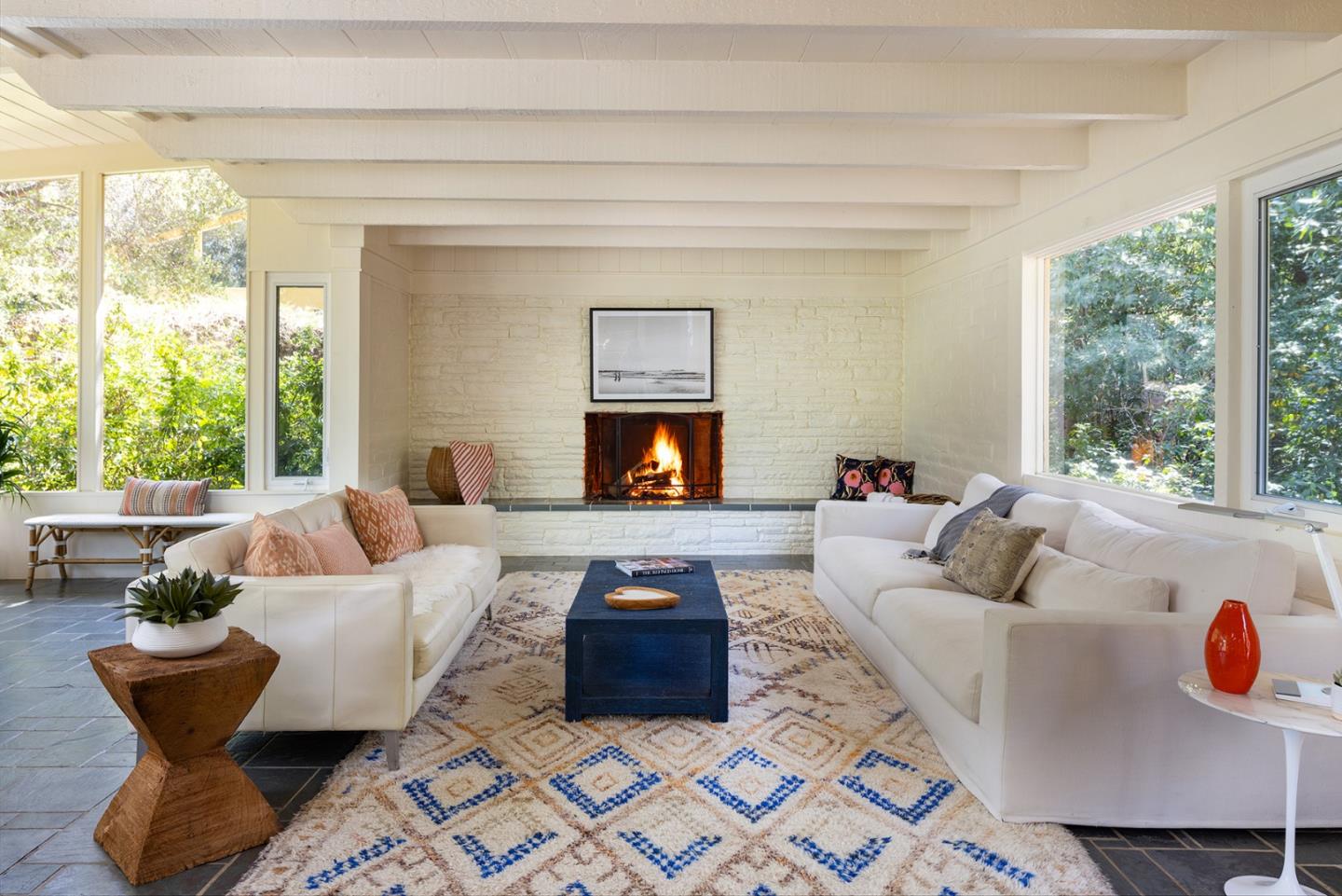 Detail Gallery Image 4 of 38 For 37 E Garzas Rd, Carmel Valley,  CA 93924 - 3 Beds | 3 Baths