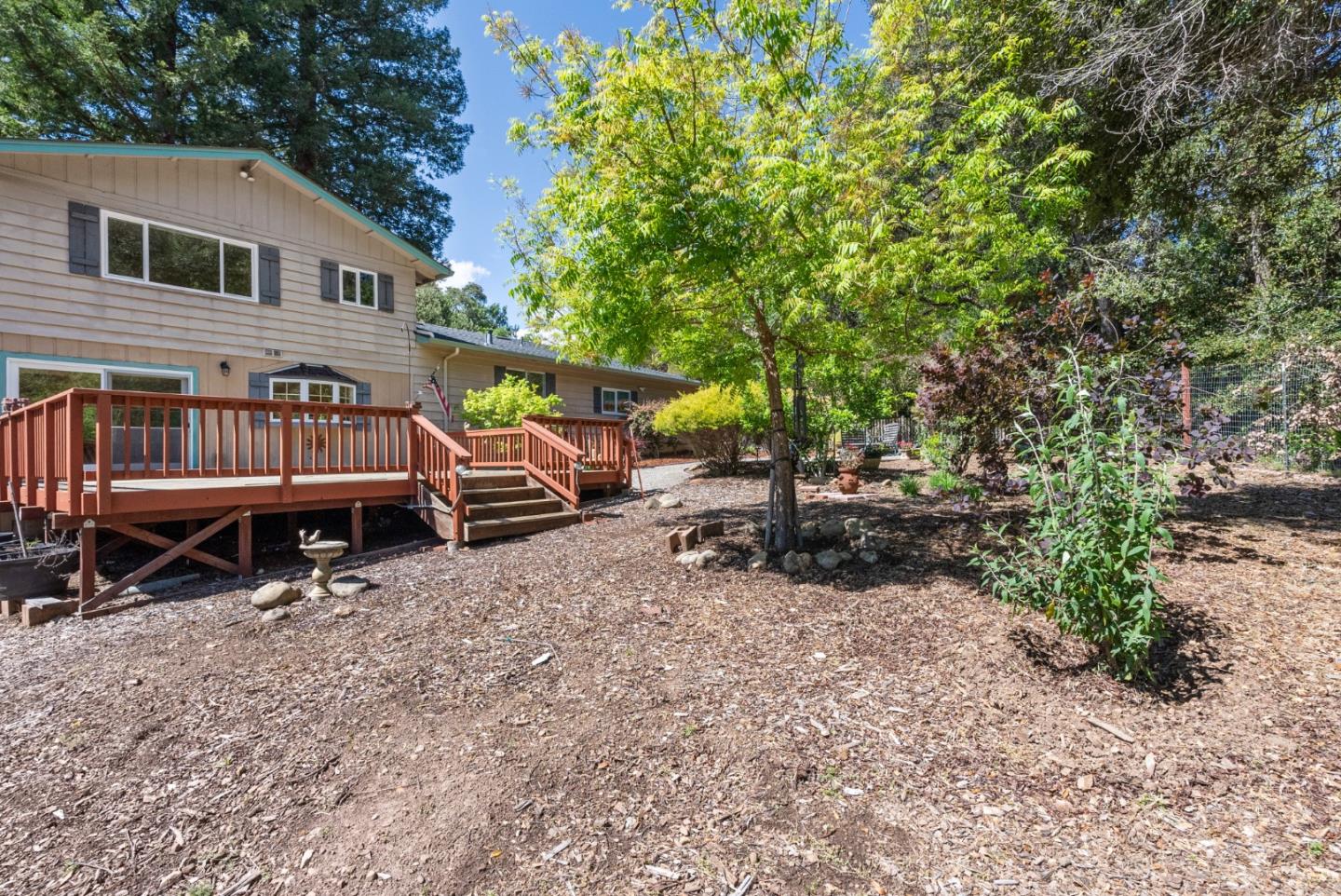 Detail Gallery Image 15 of 63 For 3498 Soquel San Jose Rd, Soquel,  CA 95073 - 4 Beds | 2 Baths