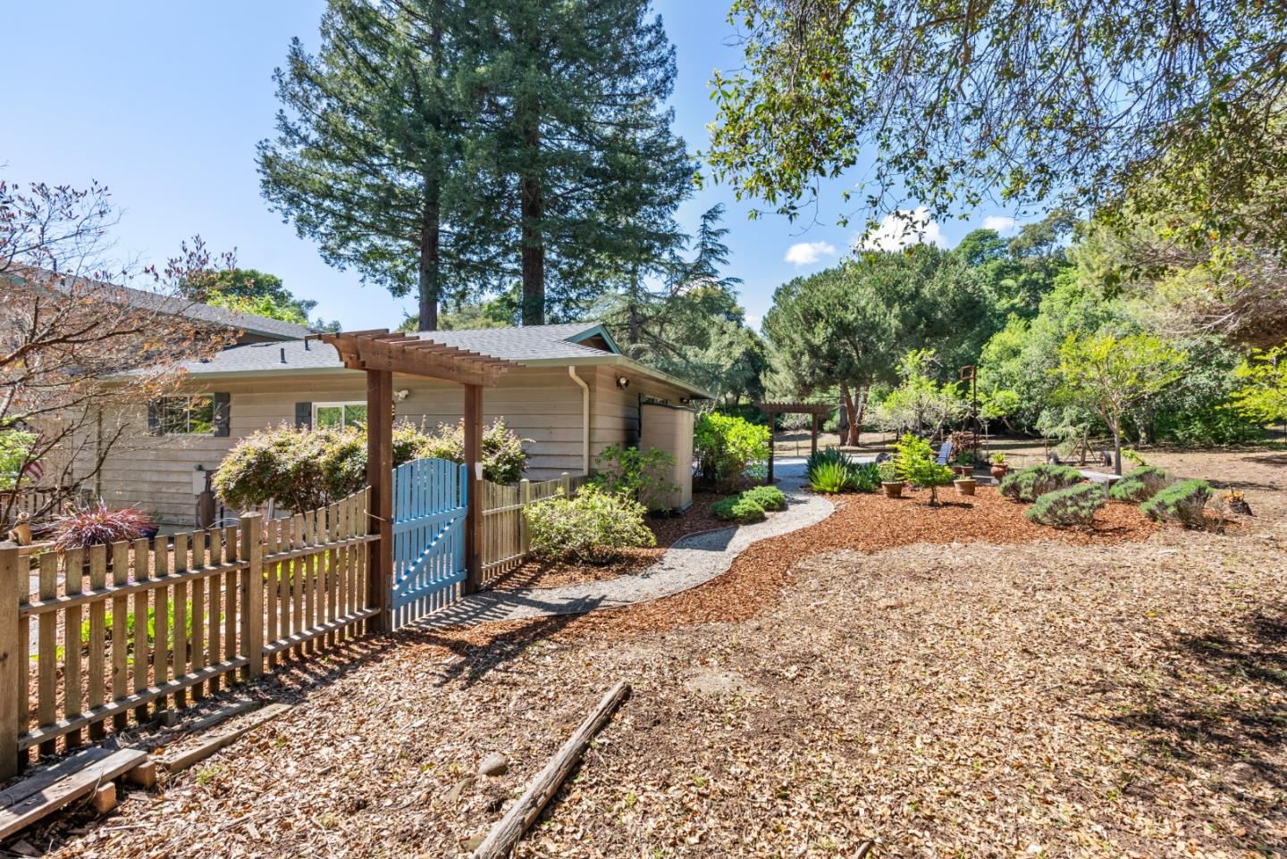 Detail Gallery Image 25 of 63 For 3498 Soquel San Jose Rd, Soquel,  CA 95073 - 4 Beds | 2 Baths