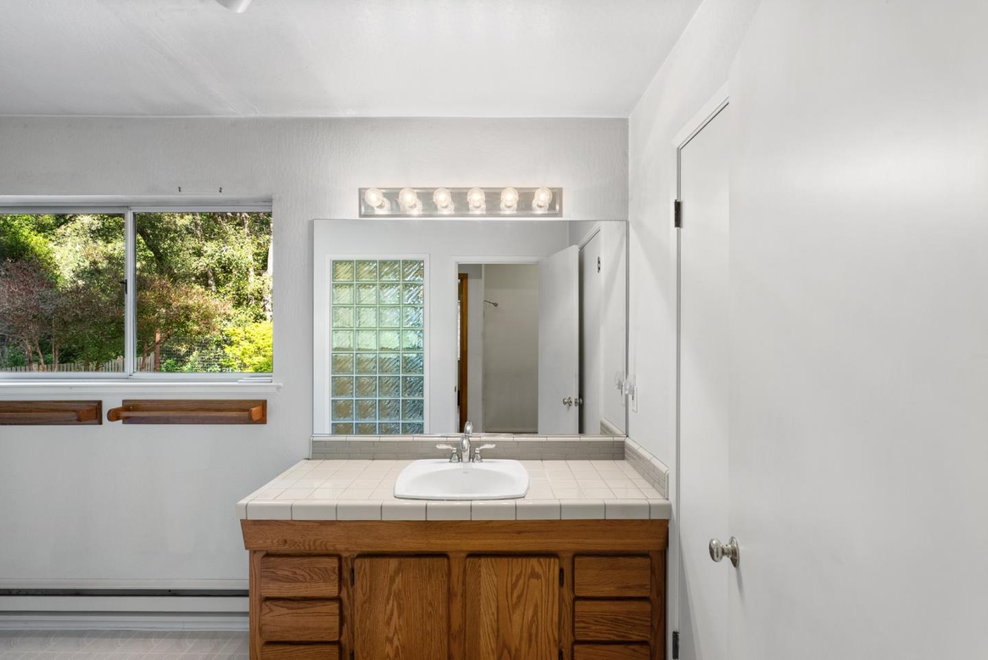 Detail Gallery Image 37 of 63 For 3498 Soquel San Jose Rd, Soquel,  CA 95073 - 4 Beds | 2 Baths