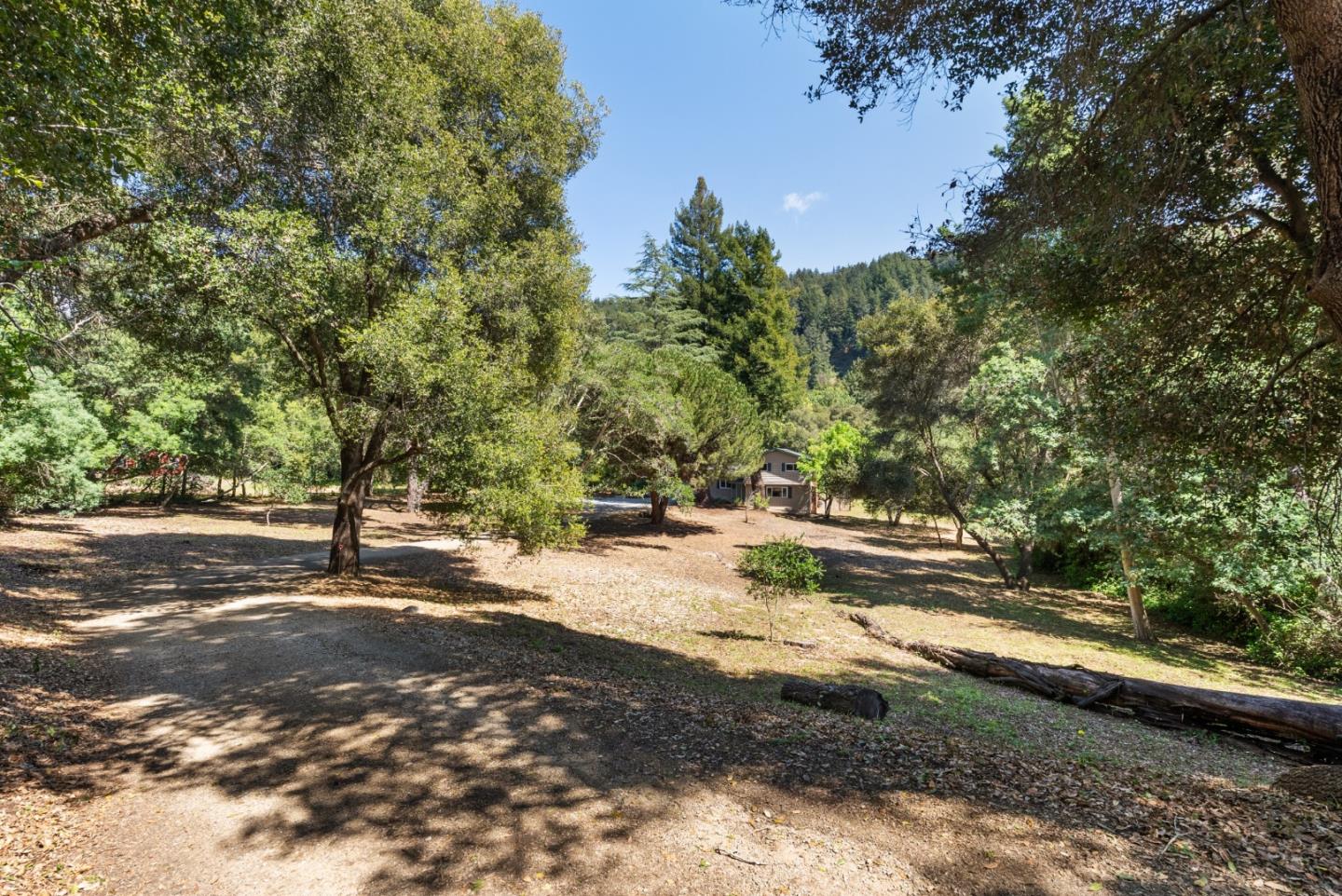 Detail Gallery Image 9 of 63 For 3498 Soquel San Jose Rd, Soquel,  CA 95073 - 4 Beds | 2 Baths